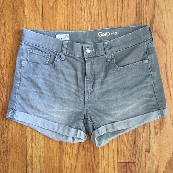 GAP 1969 Gray Jean Cuffed Slim Shorts | Size 27 - Picture 1 of 6